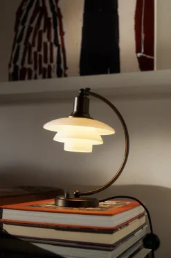 PH 2/2 Luna Bordlampe, Aged Brass fra Louis Poulsen