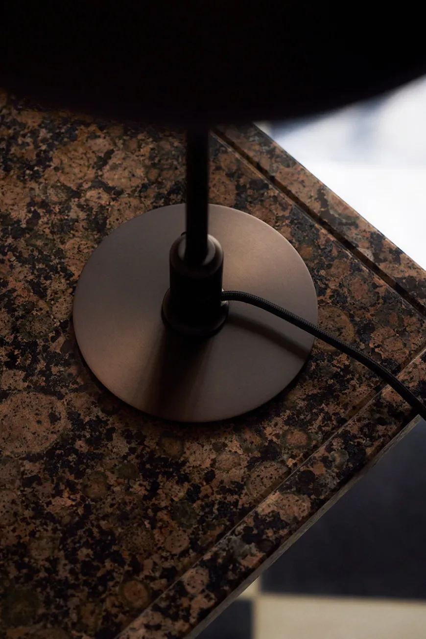 PH 3/2 Pale Rose Bordlampe fra Louis Poulsen