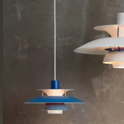 PH 5 Pendant, Monochrome Burgundy af Poul Henningsen