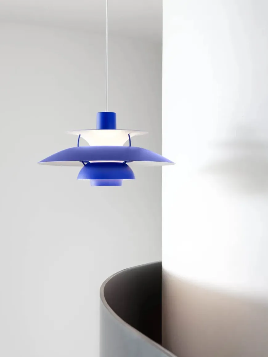 PH 5 Pendant, Monochrome Dusty Indigo af Poul Henningsen