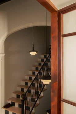 PH 3/3 pendel, messing/opalt glas, limited edition 2022 af Poul Henningsen