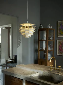 PH Artichoke Soft White/Brass fra Louis Poulsen