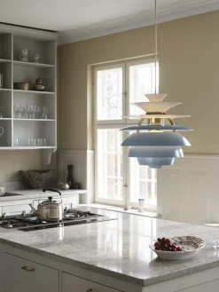 PH Snowball, dusty green/brass af Poul Henningsen