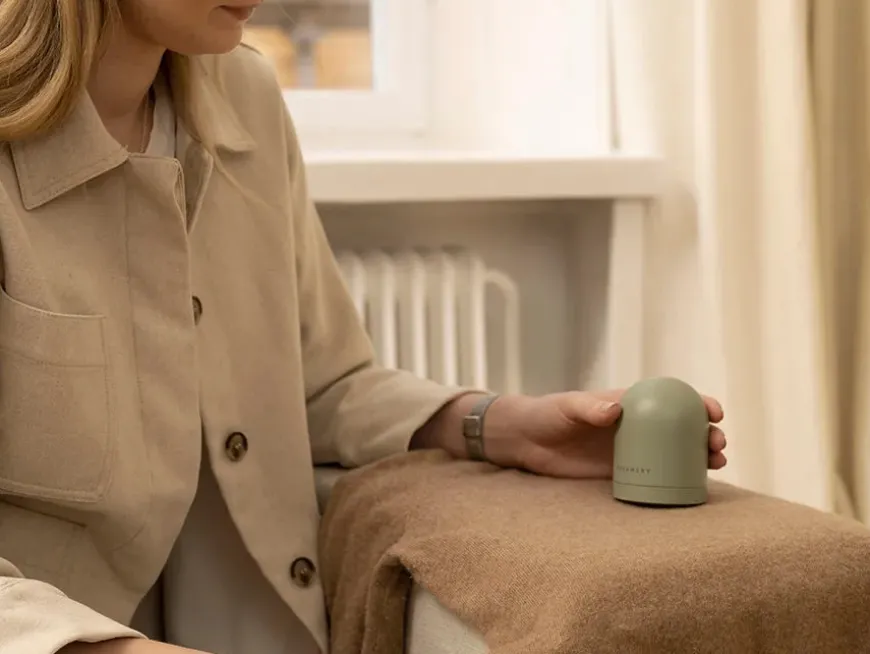 Pilo No.2 Fabric Shaver, Charcoal fra Steamery Stockholm