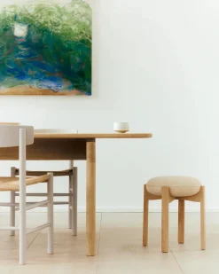 Pioneer Stool, lacquered oak/max 95 fra Fredericia Furniture