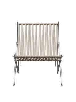 PK4 Loungestol i natur, sort stel af Poul Kjærholm