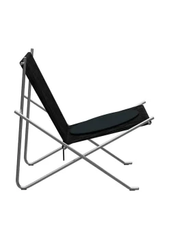 PK4 Loungestol i natur, sort stel af Poul Kjærholm