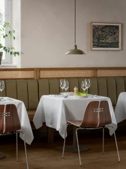 PK3 spisebordsstol, eg af Poul Kjærholm