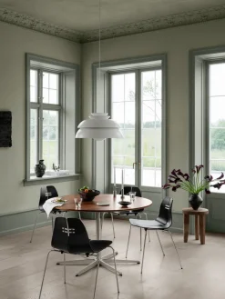 PK3 spisebordsstol, valnød af Poul Kjærholm