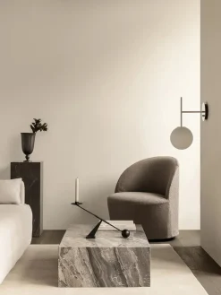 Plinth Low White Carrara marmor fra Audo Copenhagen