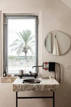 Pond Mirror lille, Brass fra Ferm Living