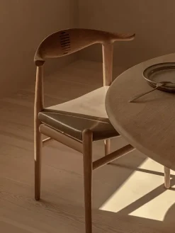 PP505 Kohornstolen af Hans J. Wegner