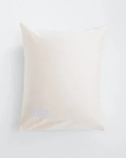 Pure Sateen Pillow Cover 63x60 cm fra Magniberg