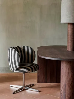 Pylo Dining Table fra Ferm Living