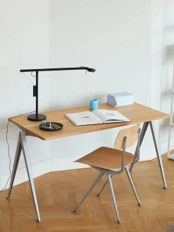 Pyramid 01 Bord fra Hay