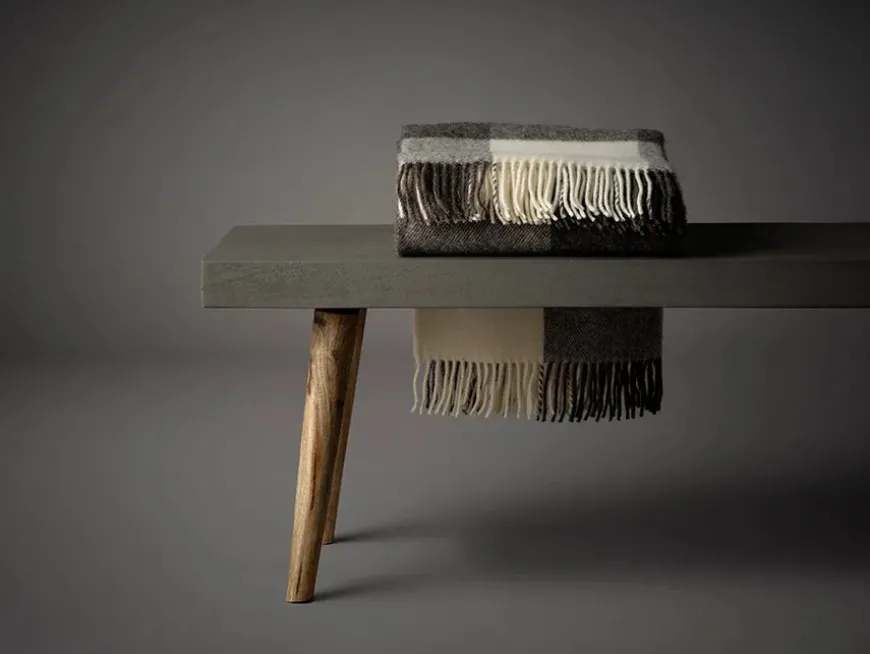 Ærø Plaid, grey white fra Silkeborg Uldspinderi