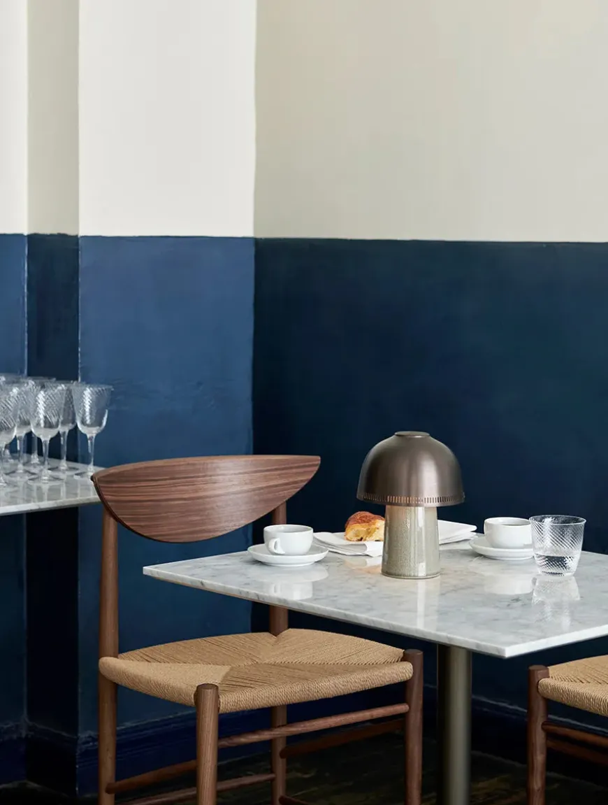 Raku SH8 portable bordlampe fra &Tradition