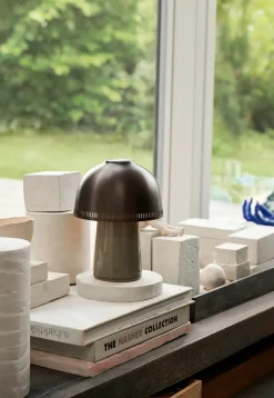 Raku SH8 portable bordlampe fra &Tradition