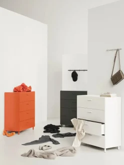 Relief Kommode, høj fra String