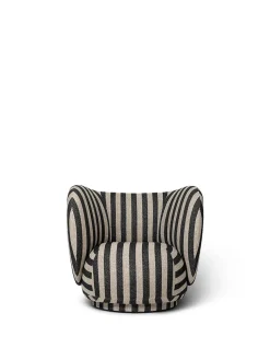 Rico Lounge Chair, bouclé i sand fra Ferm Living