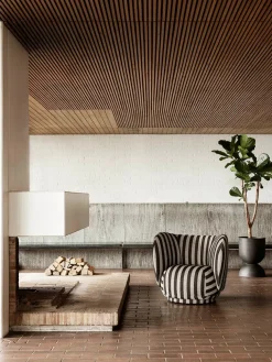 Rico Lounge Chair, bouclé i off-white fra Ferm Living