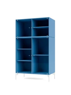 Ripple III Vitrineskab, inkl. ben fra Montana