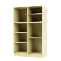 Ripple III Vitrineskab, inkl. ben fra Montana