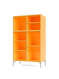 Ripple III Vitrineskab, inkl. ben fra Montana