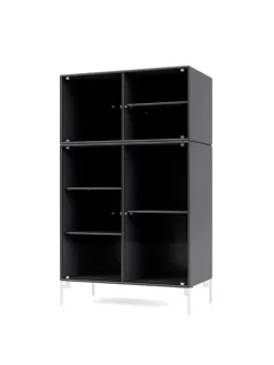 Ripple III Vitrineskab, inkl. sokkel fra Montana