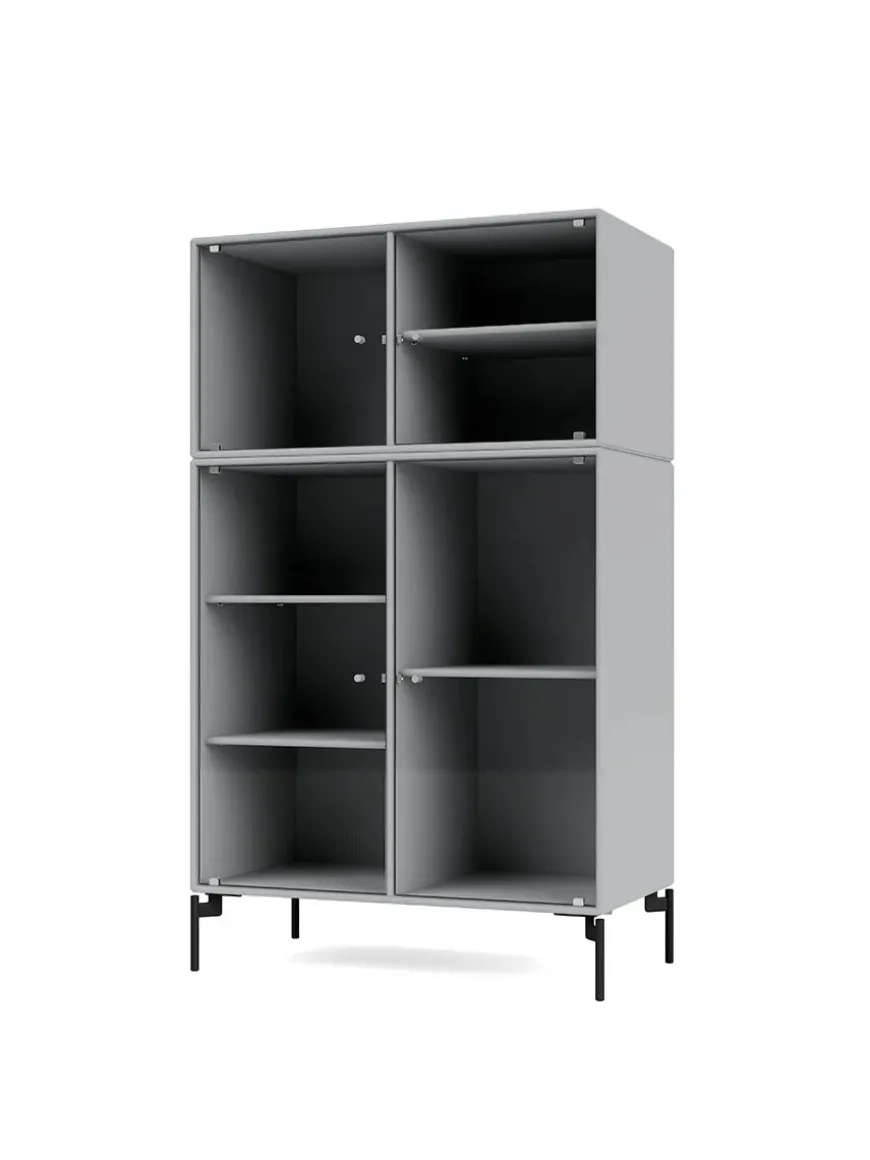 Ripple III Vitrineskab, inkl. sokkel fra Montana