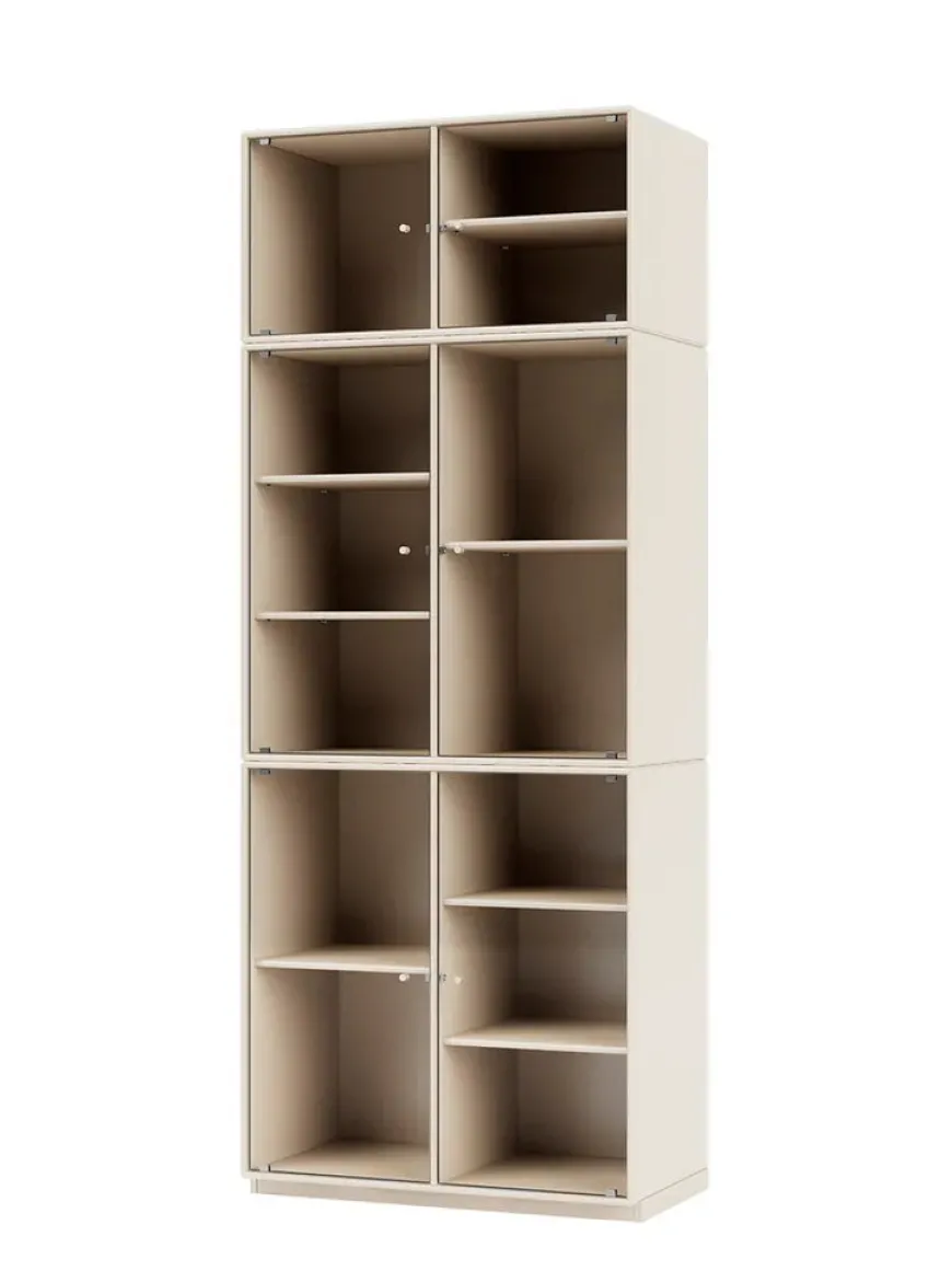 Ripple IV Vitrineskab, inkl. sokkel fra Montana