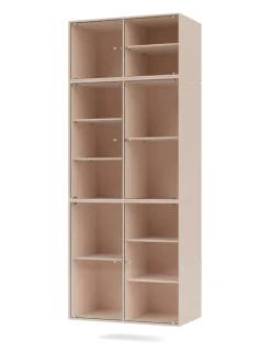 Ripple IV Vitrineskab, inkl. sokkel fra Montana