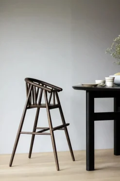 Saga Højstol, sortlakeret eg fra Oaklings