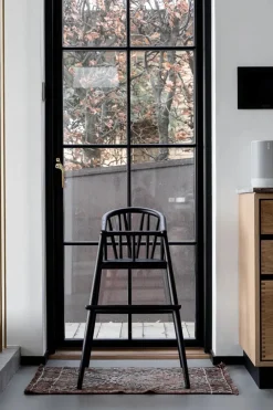 Saga Højstol, sortlakeret eg fra Oaklings