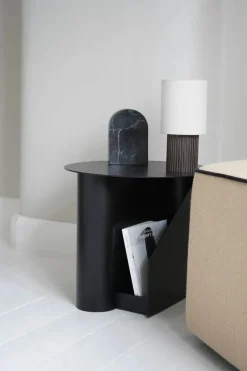 Sentrum Side Table fra Woud