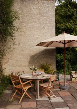 Skagerak Drachmann Bord Ø126 cm fra Fritz Hansen