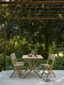 Skagerak Selandia Sæt, 2 armstole og Ø 94 bord fra Fritz Hansen