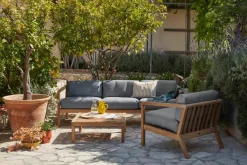 Skagerak Virkelyst 3 pers. Sofa, Golden Yellow Stripe fra Fritz Hansen