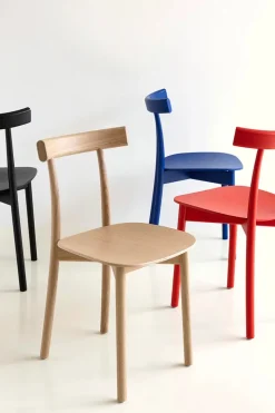 Skinny wooden chair, ash/white fra Nine