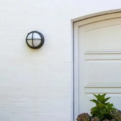 Skot væglampe fra Louis Poulsen