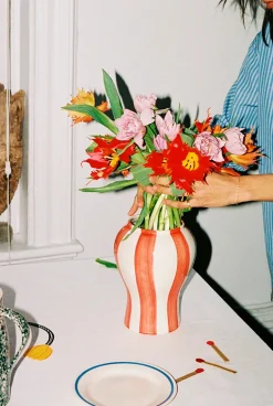 Sobremesa stripe vase fra Hay