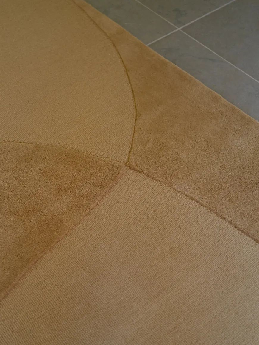 Split Plains Tæppe, Moss fra Linie Design