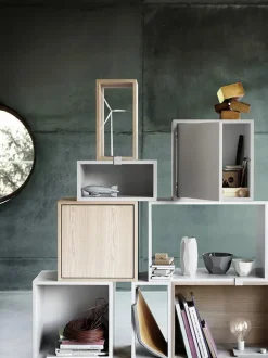 Stacked Reol, medium fra Muuto