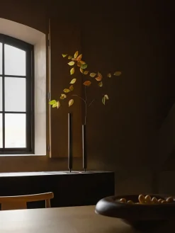 Stance Vase H40 fra Audo Copenhagen