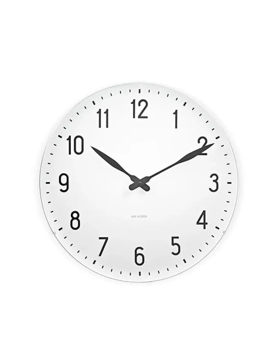 Station vægur af Arne Jacobsen (Ø: 16)