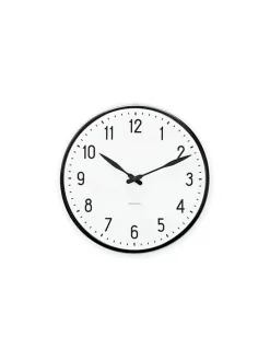 Station vægur af Arne Jacobsen (Ø: 16)