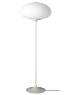 Stemlite gulvlampe fra GUBI