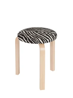 Stool 60, yellow lacquered fra Artek
