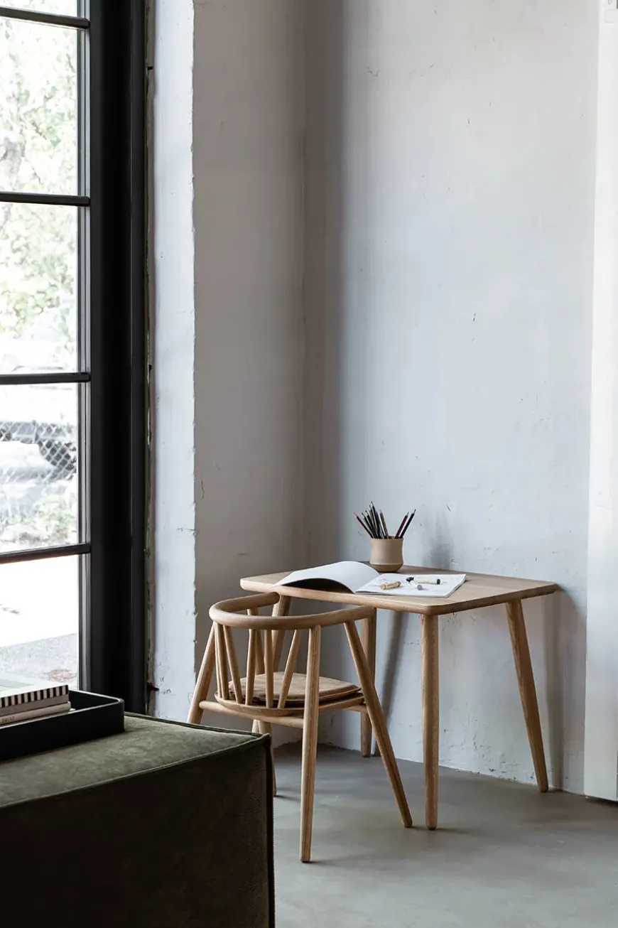 Storm Børnestol, eg fra Oaklings