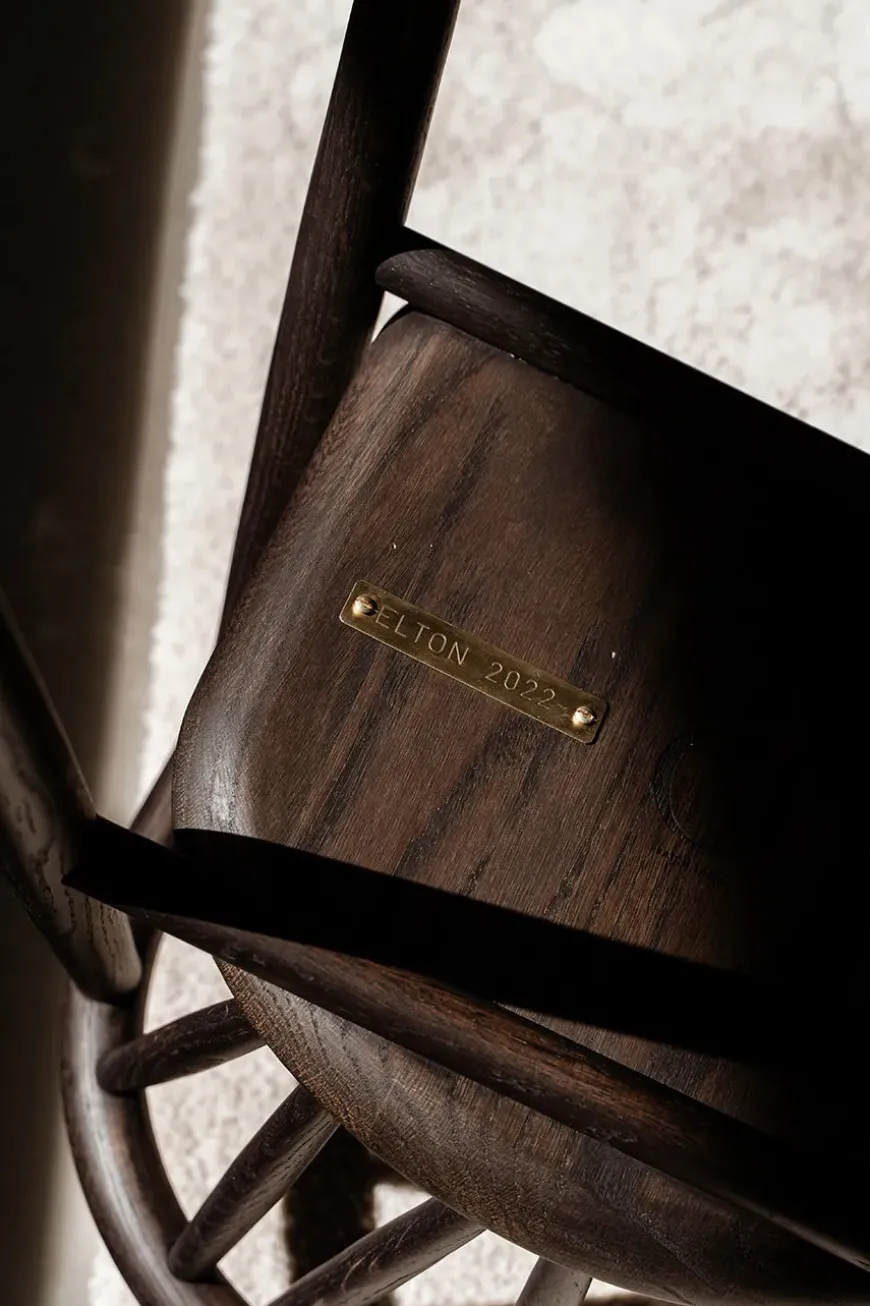 Storm Børnestol, eg fra Oaklings